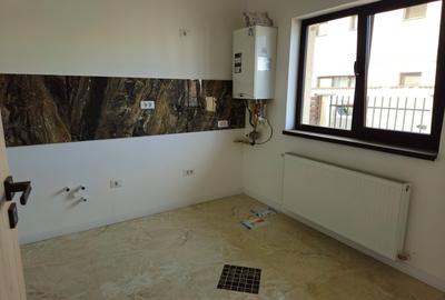 Vila 4 camere si mansarda,str GHIDIGENI,incalzir pardoseala,comision 0 - 13