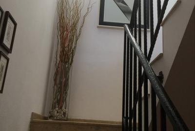 Casă cu 5 camere cu Teren 180 Mp în Ovidiu - 3