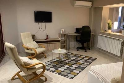 Garsonieră decomandată, mobilată în Băneasa - 1