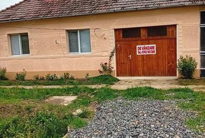 Casă cu 4 camere în Tauț - 1