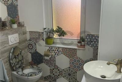 Casă cu 4 camere în Sântandrei