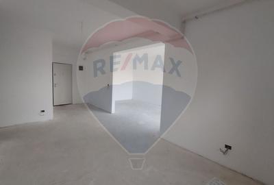 Apartament cu 3 camere decomandat în Central - 2