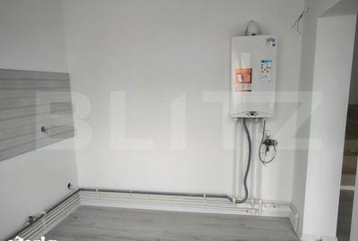 Casă cu 4 camere cu Teren 250 Mp în Central - 8
