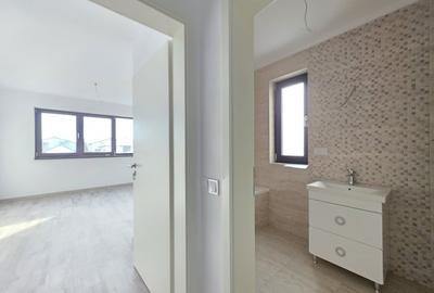 Duplex cu 3 camere cu Canalizare în Sânpetru - 2