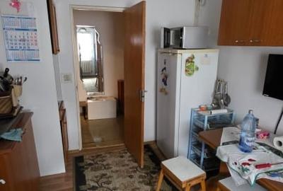 Apartament cu 3 camere decomandat, mobilat în Pieții - 8