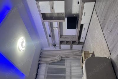 Apartament cu 2 camere decomandat în Apărătorii Patriei