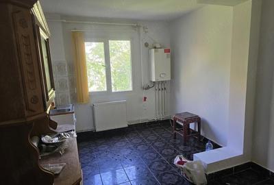 Apartament cu 2 camere nedecomandat în Gheorghe Lazăr - 3