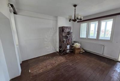 4 CAMERE // ZONA CENTRALA // CENTRALA PROPRIE // BOXA - 2