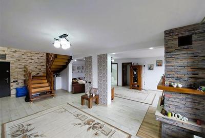 Apartament 5 camere Sinaia