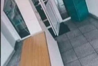 Casă cu 3 camere cu Teren 300 Mp în Central - 1