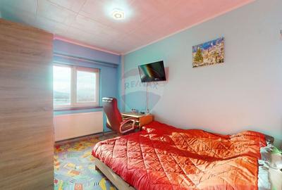 Apartament cu 4 camere decomandat în Triaj - 12