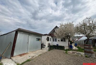 Casă cu 3 camere cu Teren 453 Mp în Mărgineni - 1