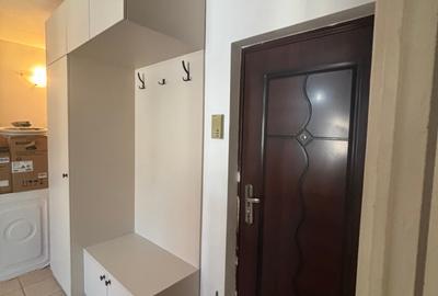 Închiriez apartament cu două camere în zona Soarelui 360 euro - 4