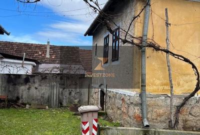 Casă cu 4 camere cu Teren 2328 Mp în Vadu Crișului - 6