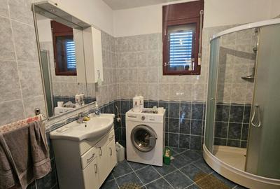 Casă cu 4 camere în Central - 3