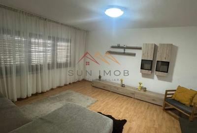 De inchiriat, zona centrala, apartament 3 camere, decomandat, 73 mp