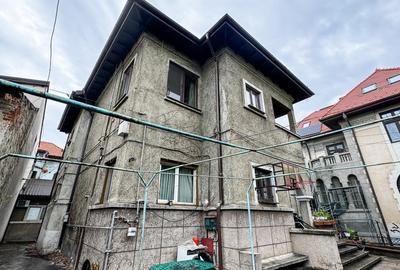 Casă individuală cu 11 camere cu Canalizare în Cotroceni - 6