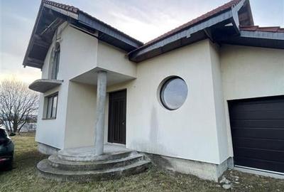 RECO Vindem casa moderna semifinisata in Alesd - 1