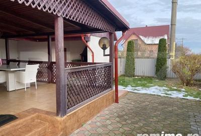Casă cu 4 camere cu Teren 1050 Mp în Rădăuți - 2
