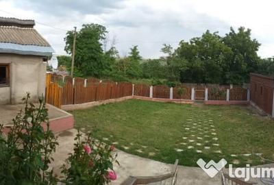 Casă cu 2 camere cu Teren 1644 Mp în Burlești - 15