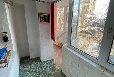 Apartament 2 camere decomandat Pacurari etajul 1 - 10