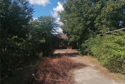 Teren de 471 mp, în Central