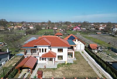 Casă individuală cu 8 camere cu Canalizare în Sacoșu Turcesc - 2