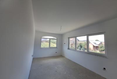 De vanzare casa cu etaj, semifinisat interior, Dezmir, 235000 Eur - 16