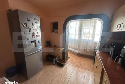 Apartament cu 3 camere decomandat în Micro 5 - 2