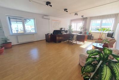 Spațiu comercial, de 1,779.3000488281 mp, în Centura - 4