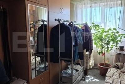 Apartament de vanzare, cu 4 camere, 4 balcoane, 75 mp, zona Blv Bucuresti - 5