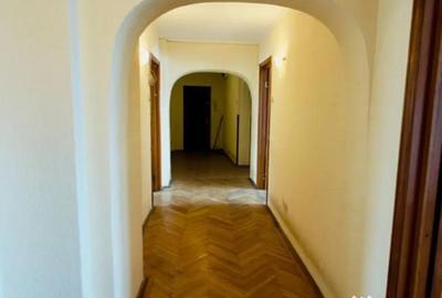 Apartament cu 4 camere decomandat în Titulescu - 13