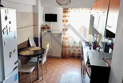 Apartament cu 3 camere decomandat în Unirii Sud - 1