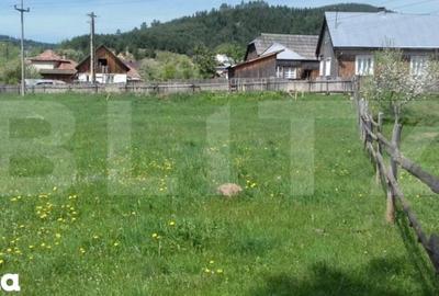 Teren de 1921 mp, în Vama - 2