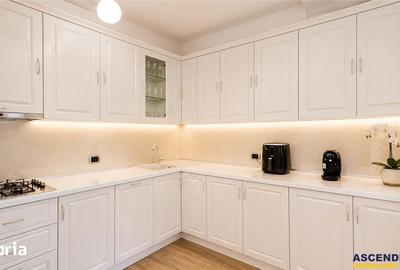 Apartament cu 3 camere în Tractorul - 1