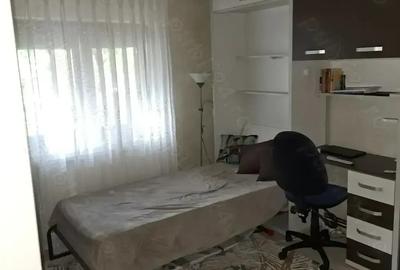 Apartament 2 camere, decomandat, strada Lirei - 8