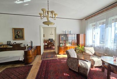 Apartament deosebit in centrul orasului, cu terasa si curte - 3