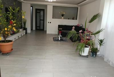 Casă cu 7 camere cu Teren 1100 Mp în Popești - 1