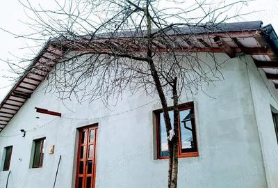 Casă cu 2 camere cu Teren 903 Mp în Mărtinești - 10