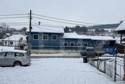 Spațiu comercial, de 200 mp, în Bărdești