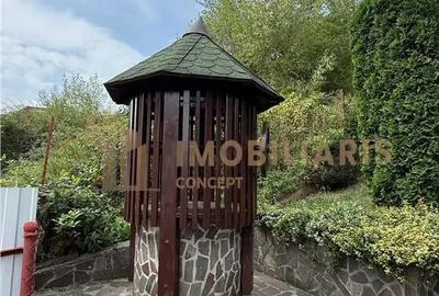 Casă cu Teren 1800 Mp în Central