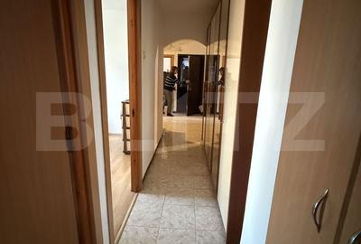 Apartament cu 3 camere decomandat în Micro 6 - 4