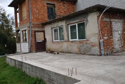 Casă cu 4 camere în Paulian - 1