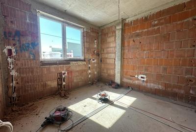 Duplex cu 4 camere cu Canalizare în Moșnița Nouă - 9