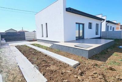 Casă cu 3 camere cu Teren 260 Mp în Berceni - 2