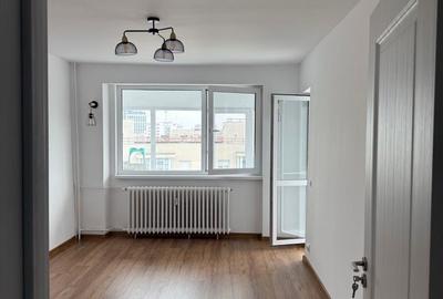 Apartament cu 4 camere decomandat în Tineretului - 3