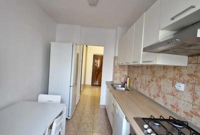 Proprietar vand apartament 2 camere 64mp decomandat sector 3. - 2