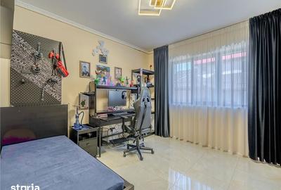 Casă cu 9 camere cu Teren 800 Mp în Central - 3