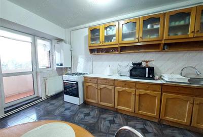 Apartament cu 4 camere decomandat în Transilvaniei - 3