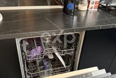 Casă cu 4 camere cu Teren 301 Mp în Central - 1